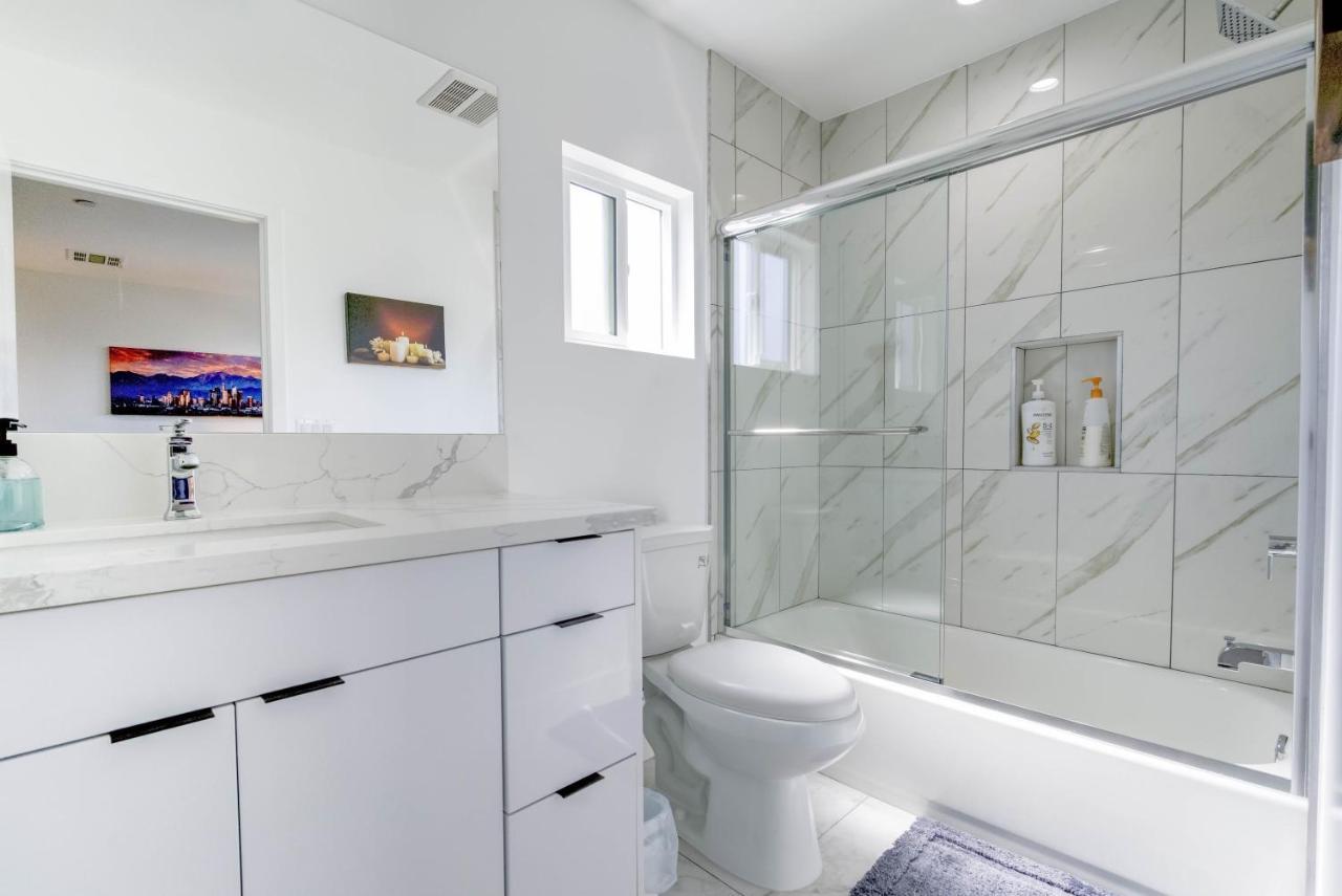 Modern Apartment In Studio City ลอสแอนเจลิส ภายนอก รูปภาพ